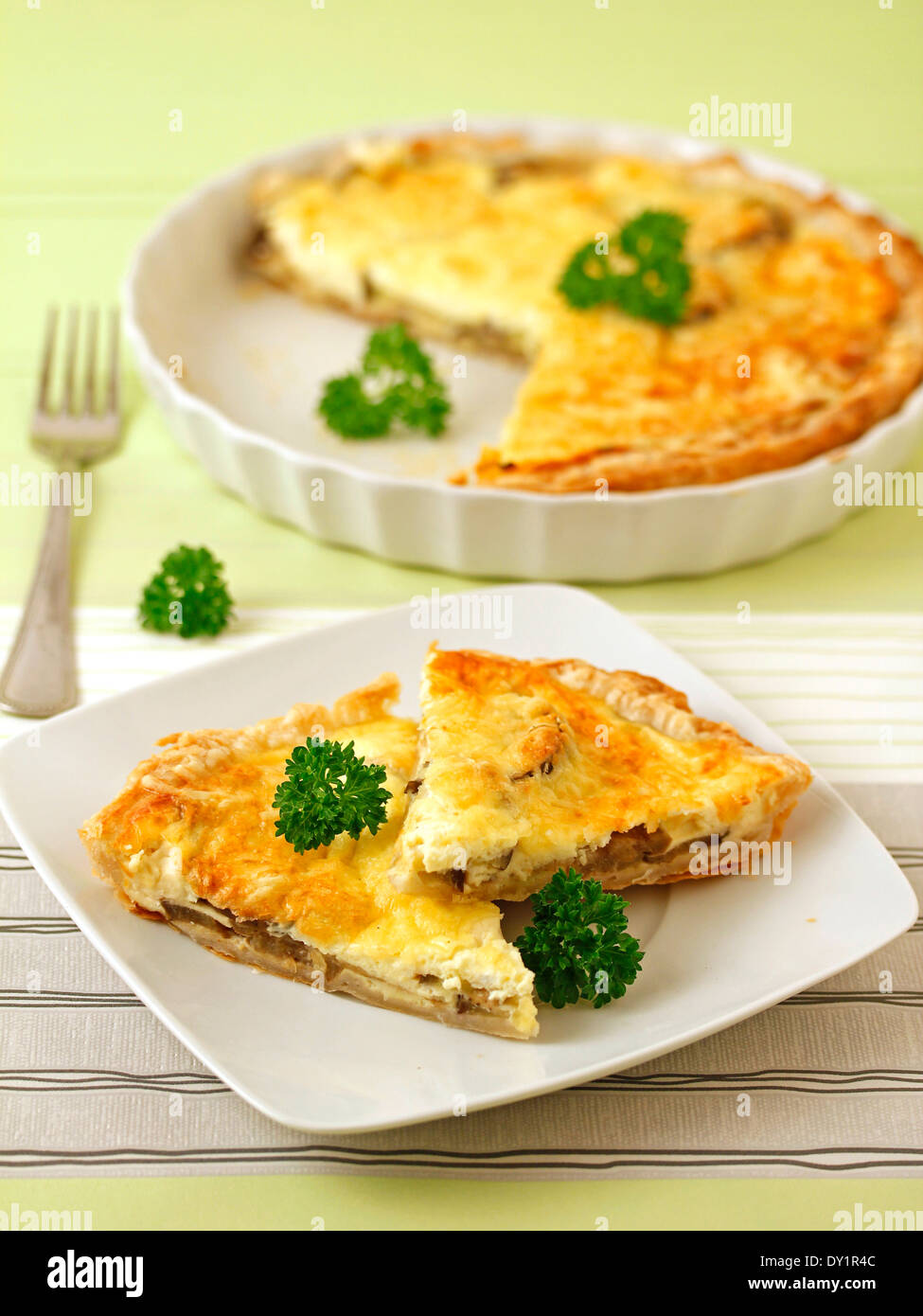 Tarte aux aubergines. Recette disponible. Banque D'Images