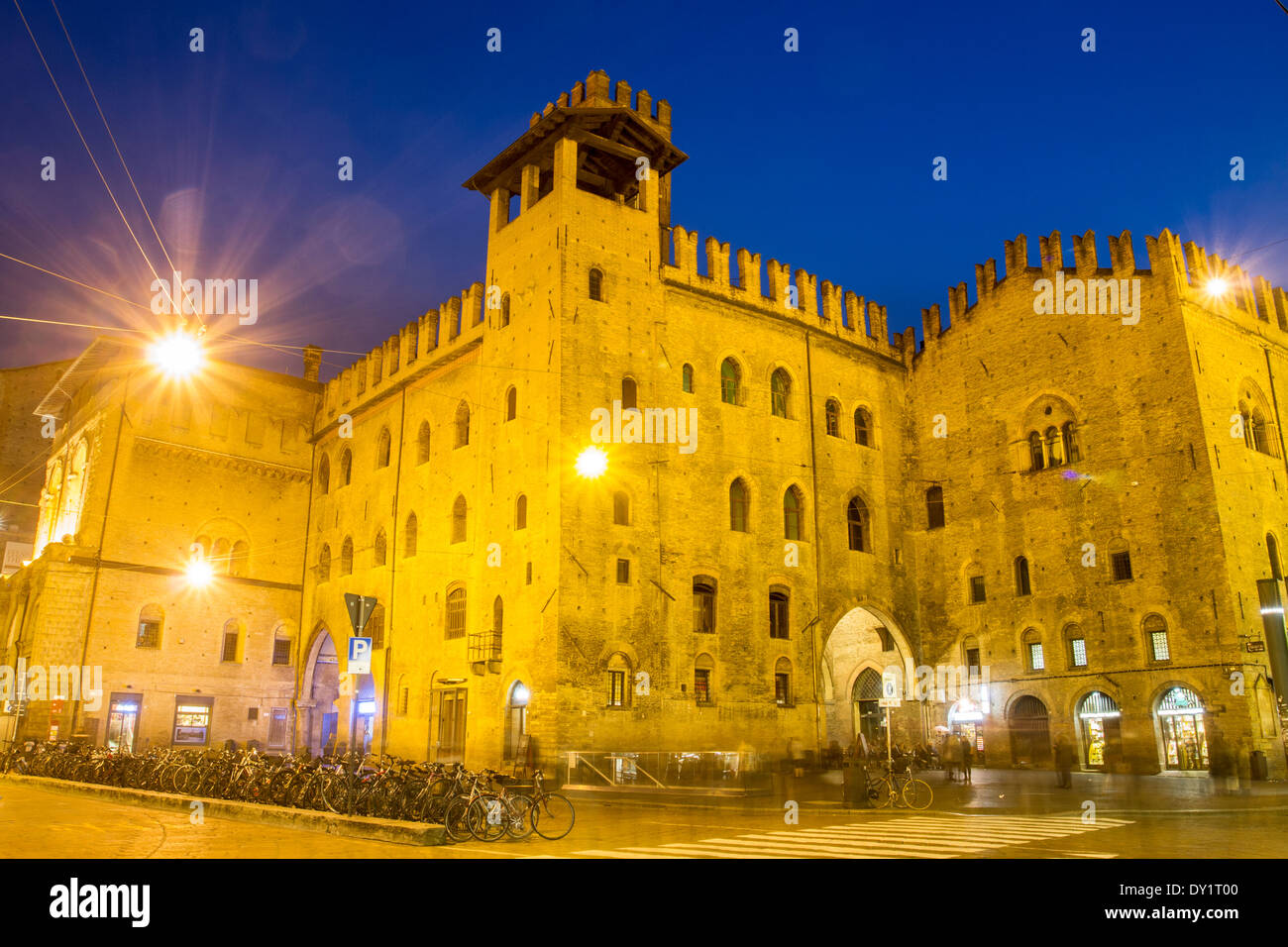 L'arrière du Palazzo del Podestà, Piazza Maggiore, Bologne, Émilie-Romagne, Italie Banque D'Images