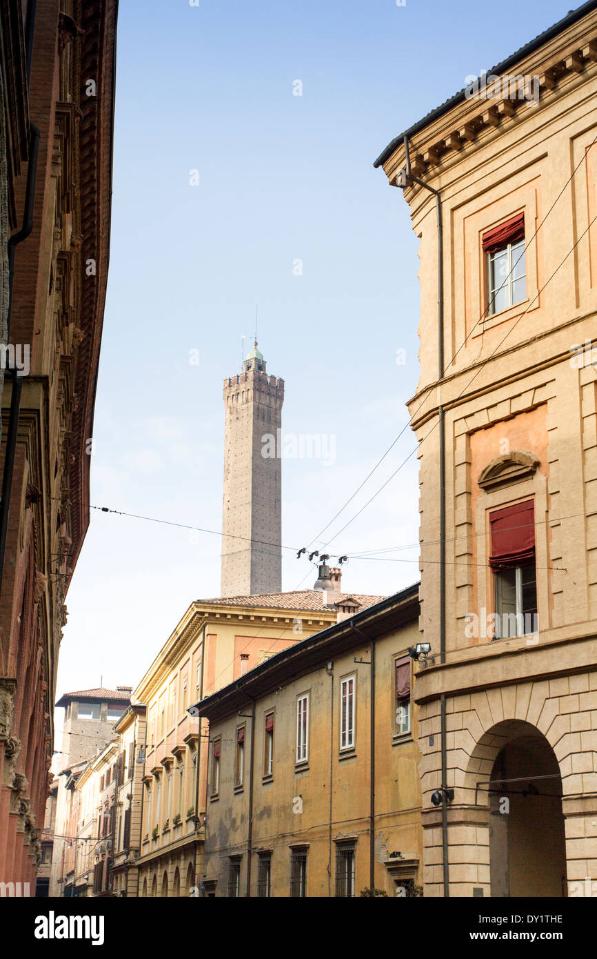 La tour Asinelli, Bologne, Émilie-Romagne, Italie Banque D'Images