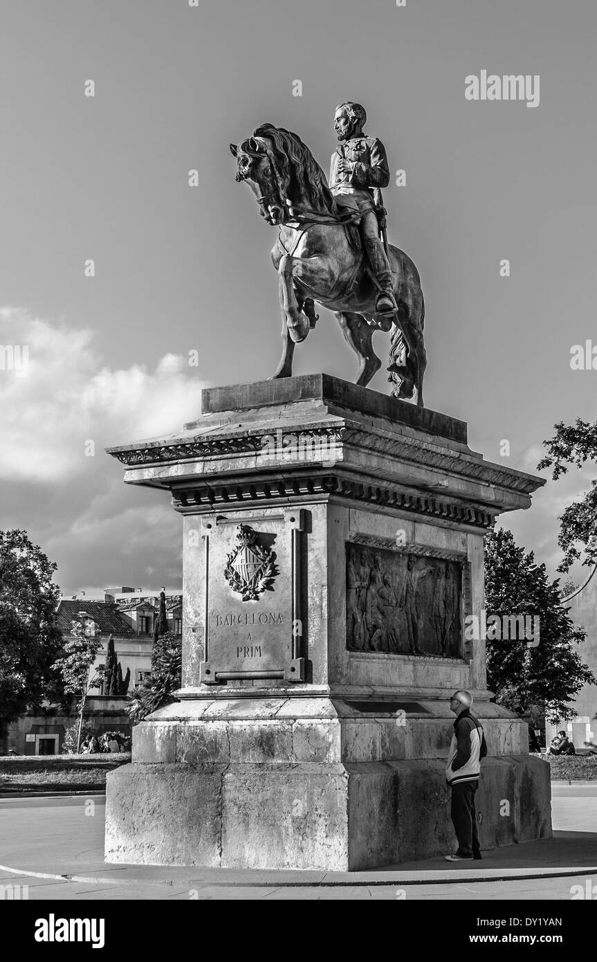 Statue équestre du Général Prim dans le Parc de La Citadelle, Barcelone. L'Espagne. Banque D'Images
