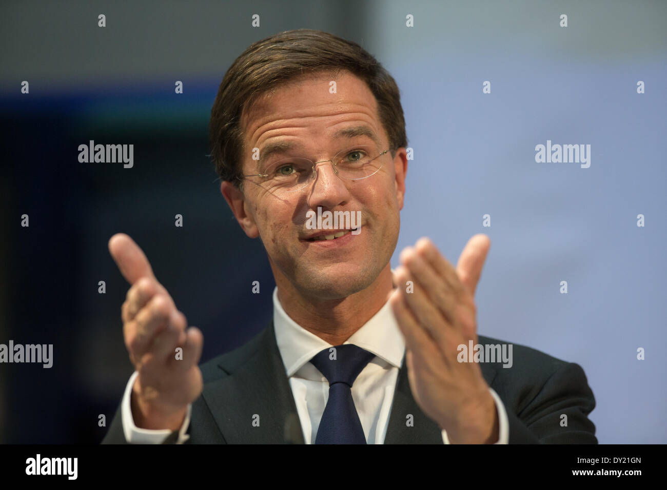 Berlin, Allemagne. 3 avril 2014. Le premier ministre néerlandais, Mark Rutte, tenir un discours à la "8ème discours de Berlin à la liberté à la porte de Brandebourg ' organisée par la Fondation Friedrich Naumann pour la liberté à Berlin. / Photo : Le Premier ministre néerlandais Mark Rutte Crédit : Reynaldo Chaib Paganelli/Alamy Live News Banque D'Images