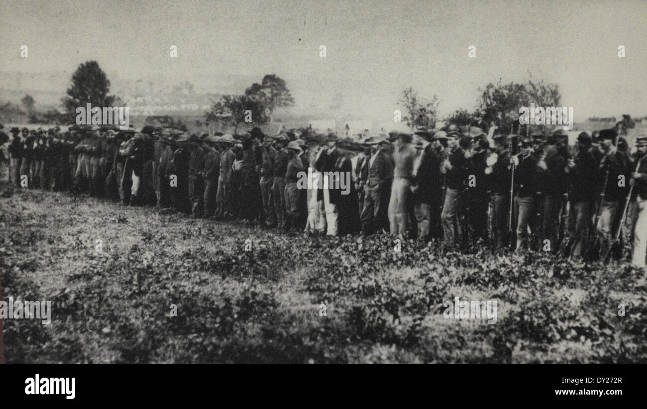 Prisonniers Confédérés sous bonne garde durant la guerre civile USA Banque D'Images