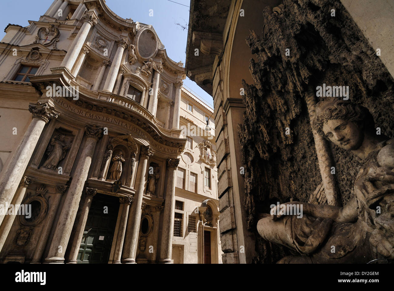 San Carlo alle Quattro Fontane l'église et la fontaine de Junon, Rome, Italie. Banque D'Images