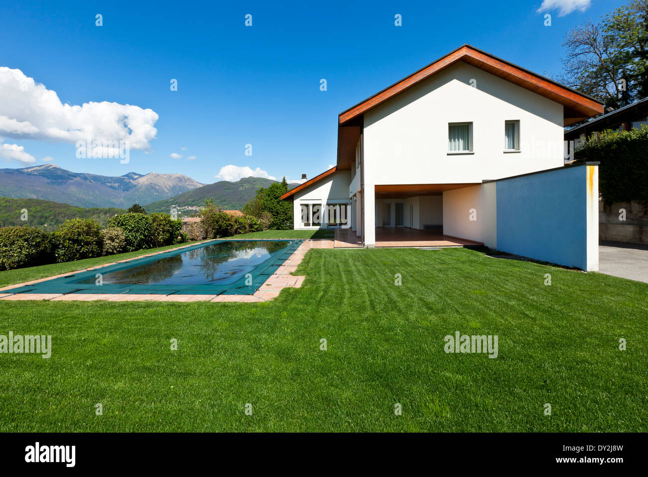 Belle maison de campagne avec piscine, piscine Banque D'Images