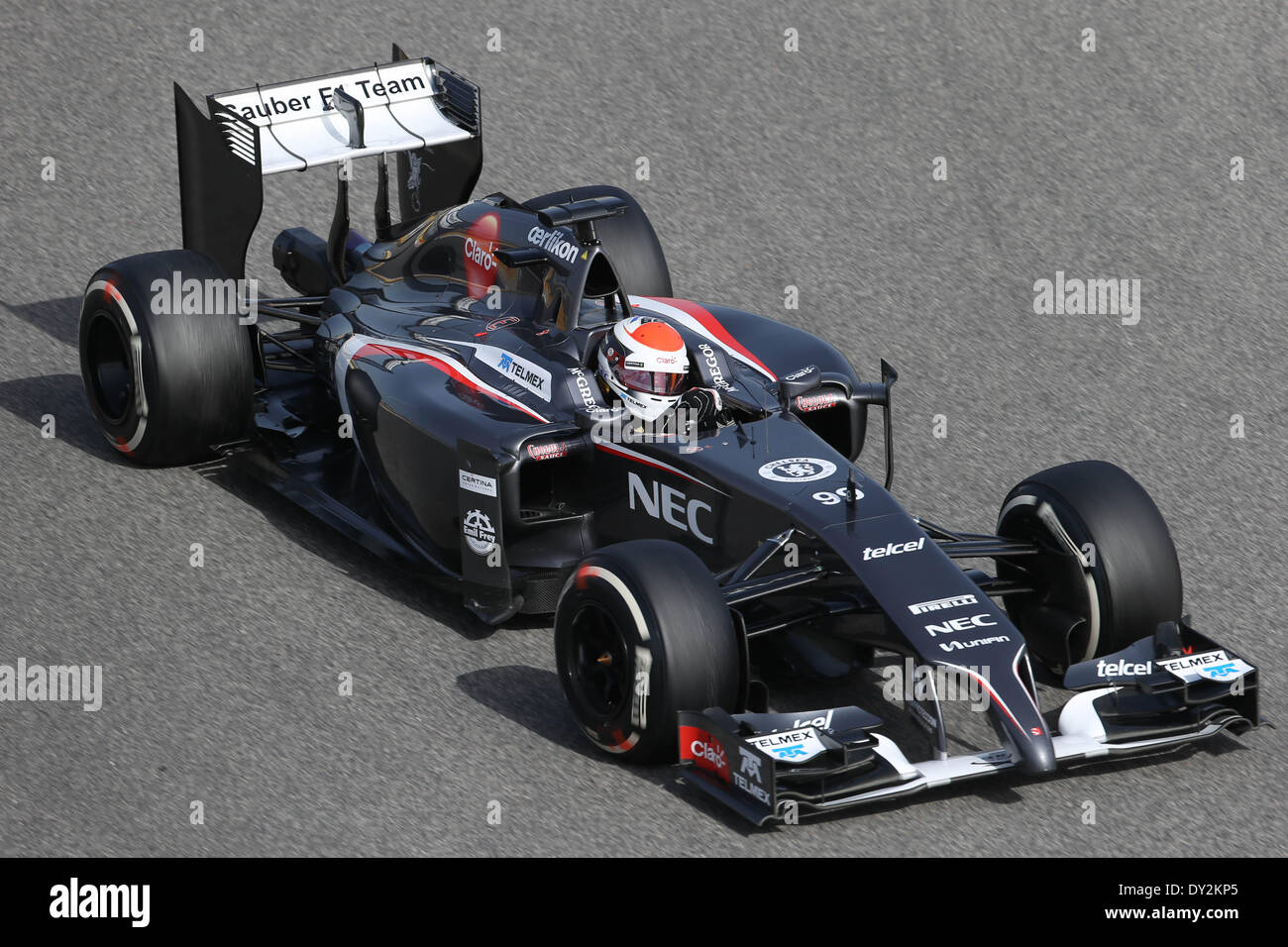 Bahreïn. Le 4 avril 2014. Adrian Sutil (GER) # 99, Sauber F1 Team - Championnat du Monde de Formule1 2014 - Rd03, Grand Prix de Bahreïn au Circuit International de Bahreïn, Sakhir, Bahreïn, vendredi 4 avril 2014 : dpa Crédit photo alliance/Alamy Live News Banque D'Images