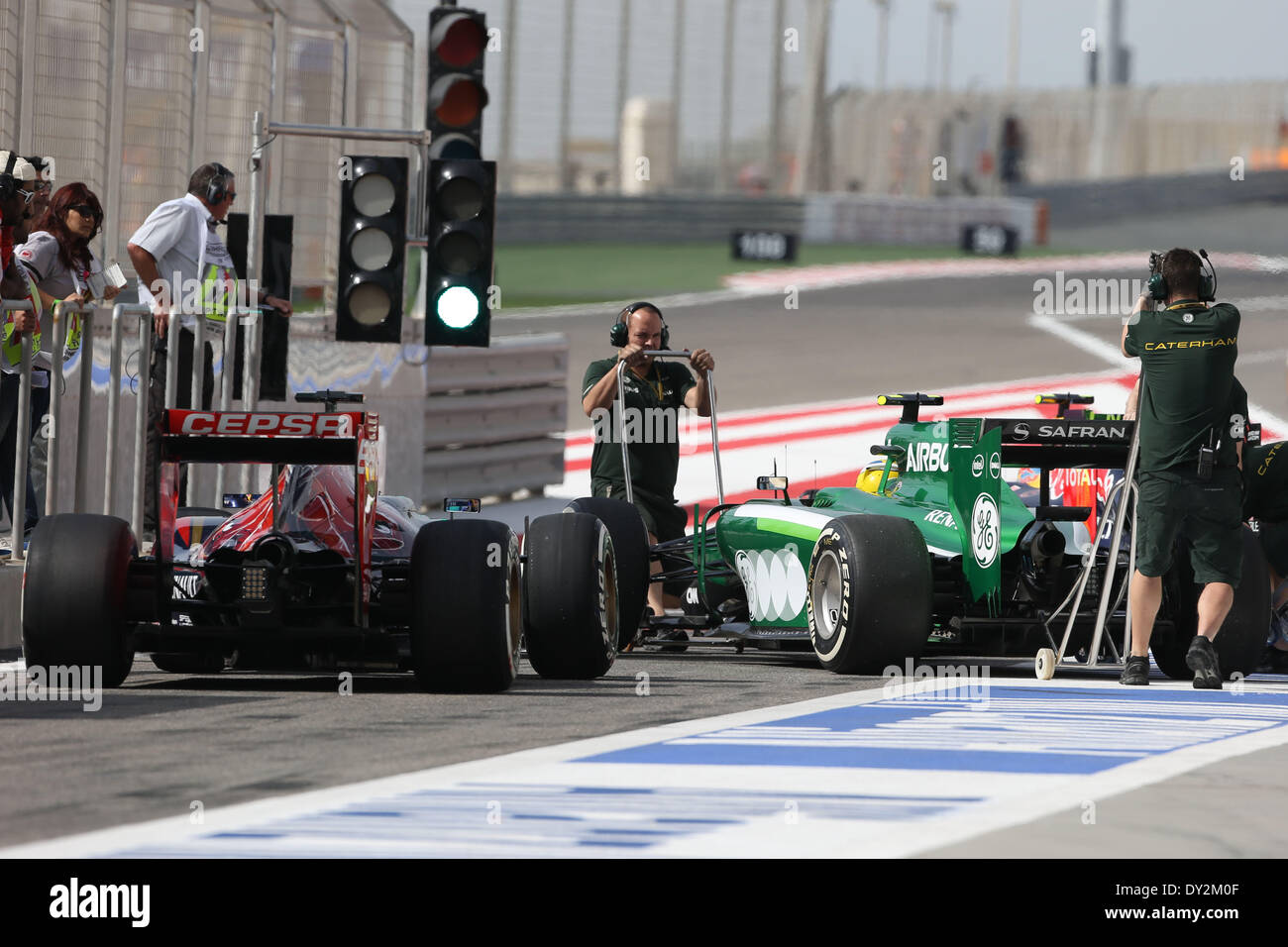 Bahreïn. Le 4 avril 2014. Marcus Ericsson (SWE) # 9, Caterham F1 Team - Championnat du Monde de Formule1 2014 - Rd03, Grand Prix de Bahreïn au Circuit International de Bahreïn, Sakhir, Bahreïn, vendredi 4 avril 2014 : dpa Crédit photo alliance/Alamy Live News Banque D'Images