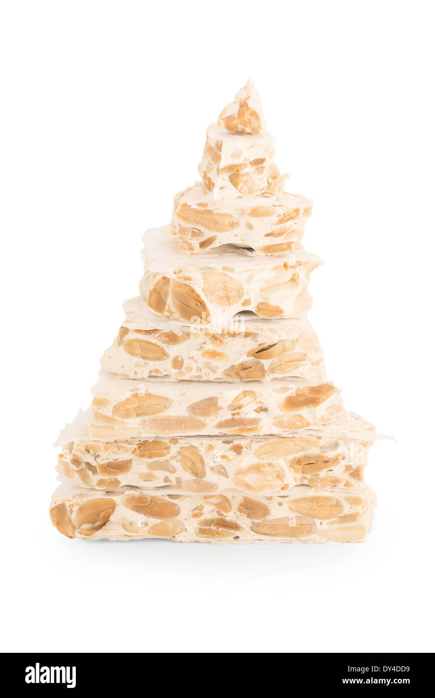 Nougat aux amandes isolated on white Banque D'Images