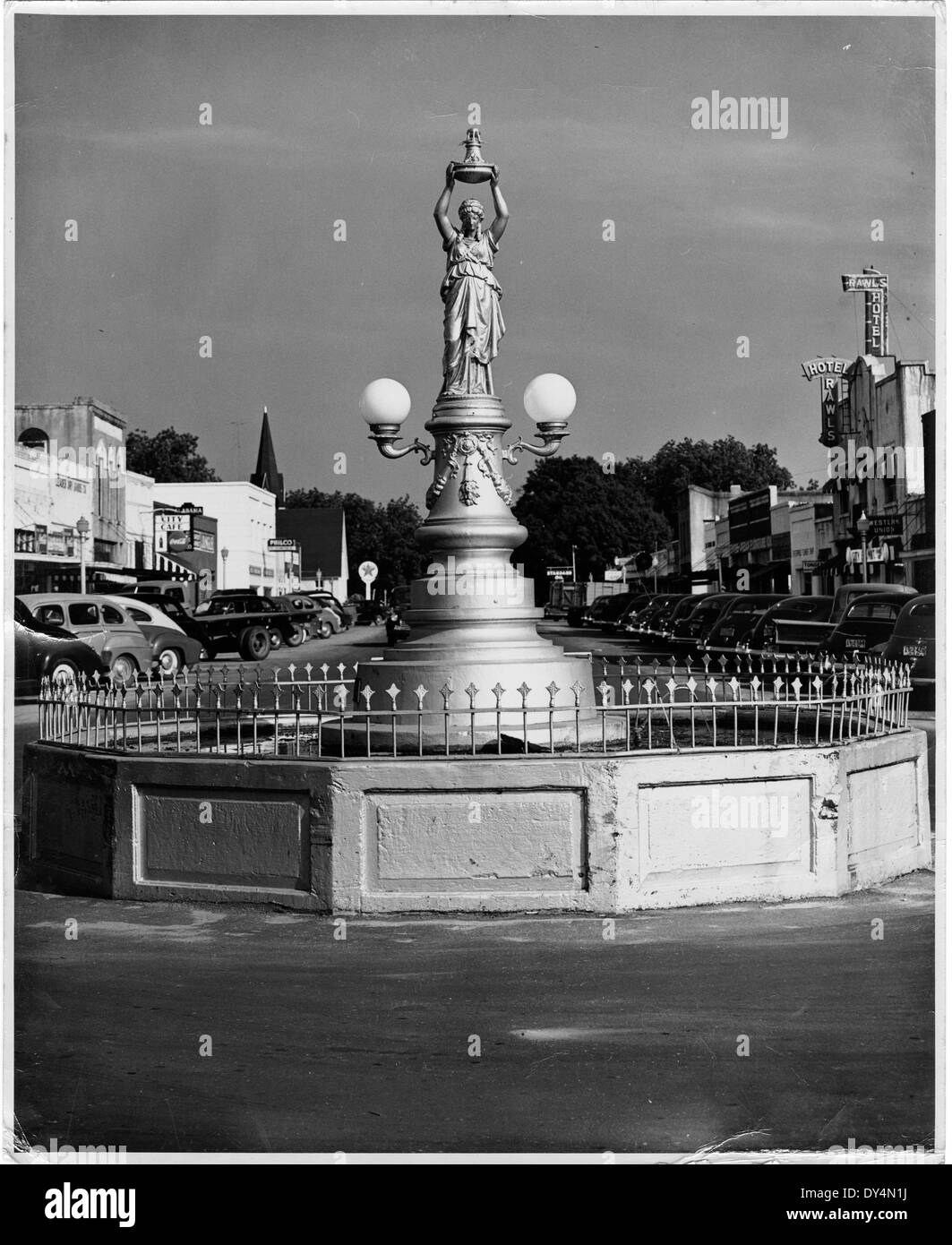 Le monument de Boll Weevil à Enterprise, en Alabama, est un hommage aux ravageurs agricoles qui ont forcé la région à se diversifier de la culture du coton au début du XXe siècle. Banque D'Images