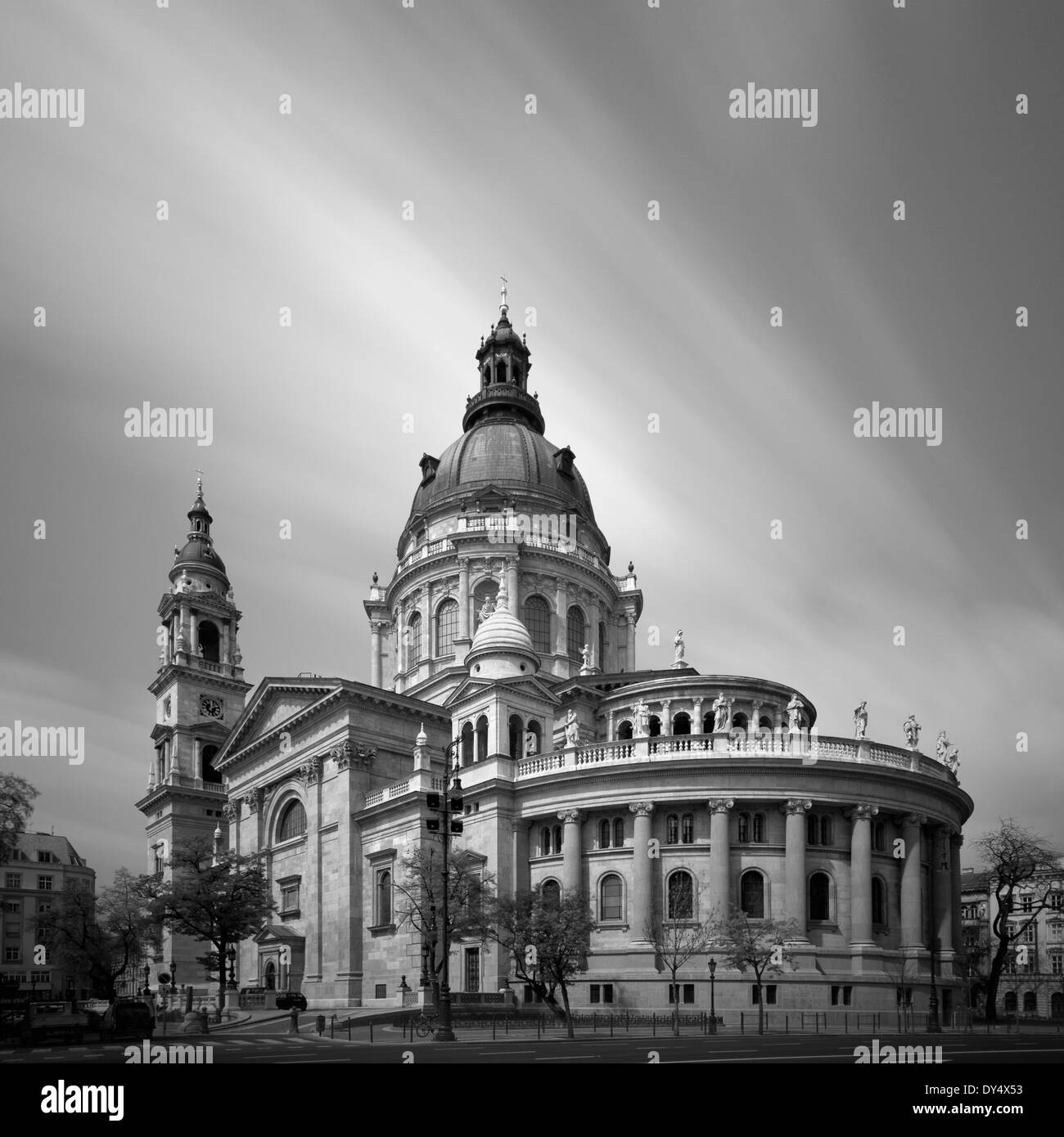 Image en noir et blanc de la basilique Saint-Étienne, Budapest, Hongrie Banque D'Images