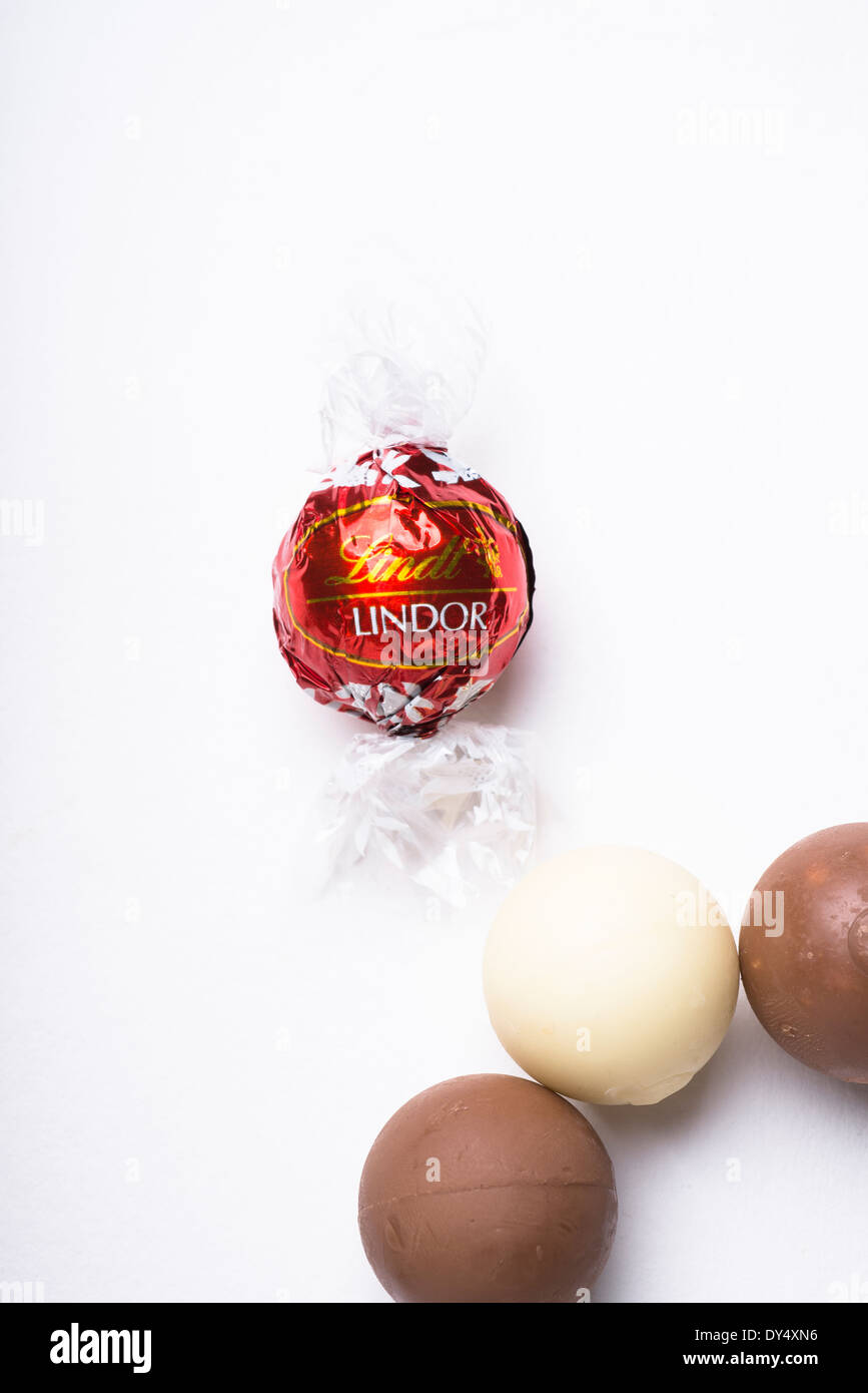 Pomorie Bulgarie Janvier 2018 Une Boîte Truffes Chocolat Lindt