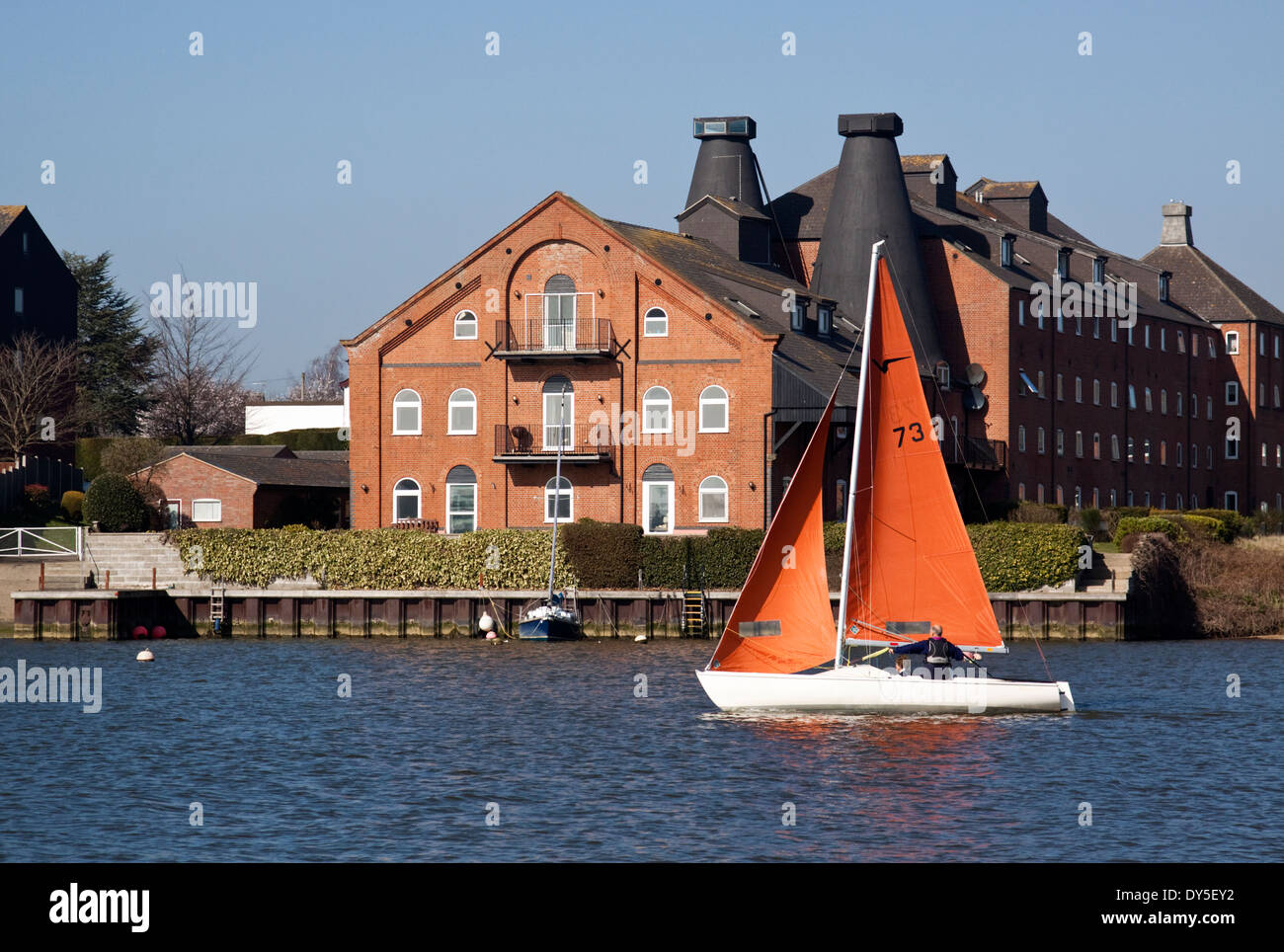 La voile sur Oulton Broad, Lowestoft Banque D'Images