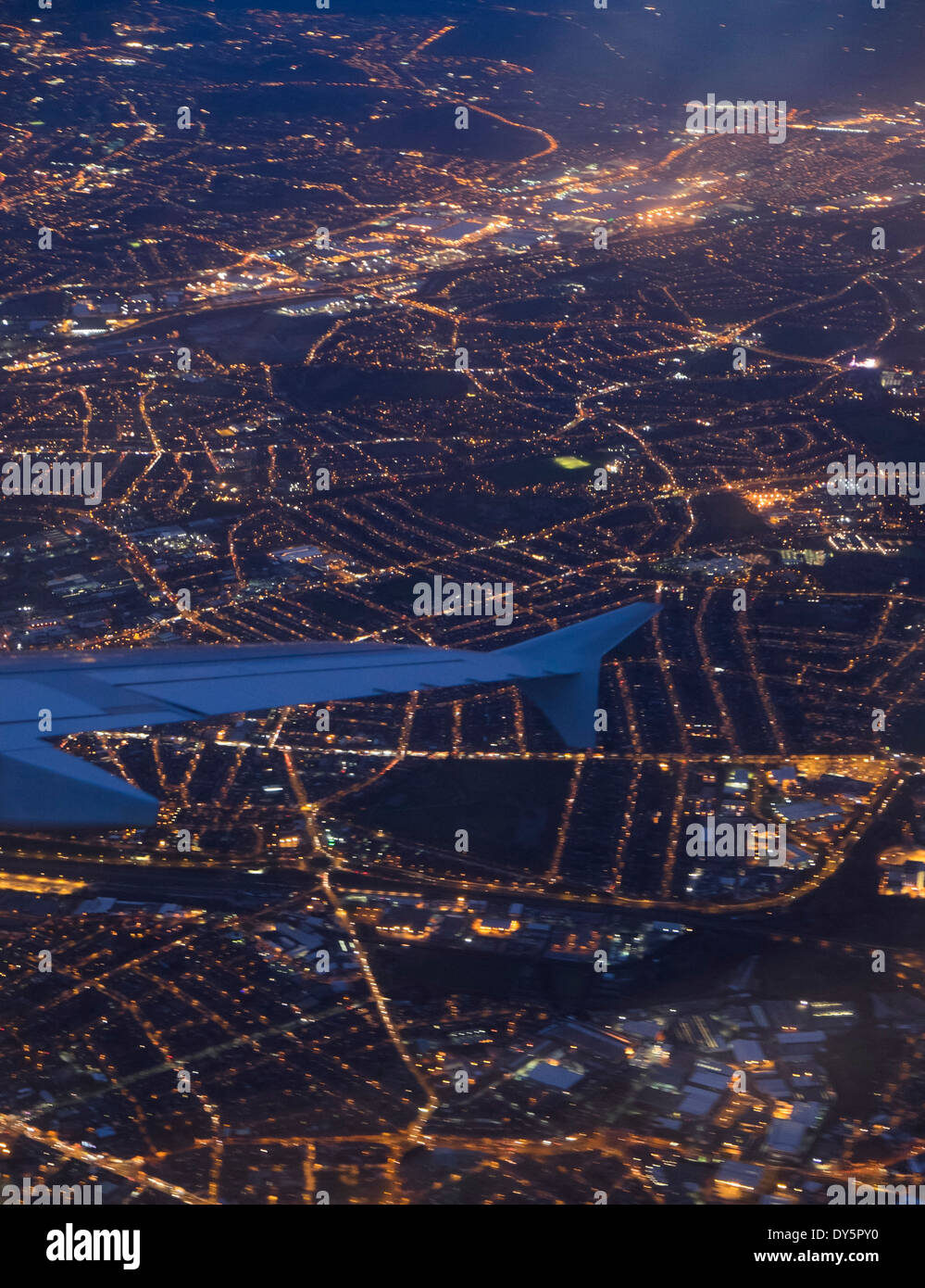 Birmingham comme vu d'avion fenêtre. Banque D'Images