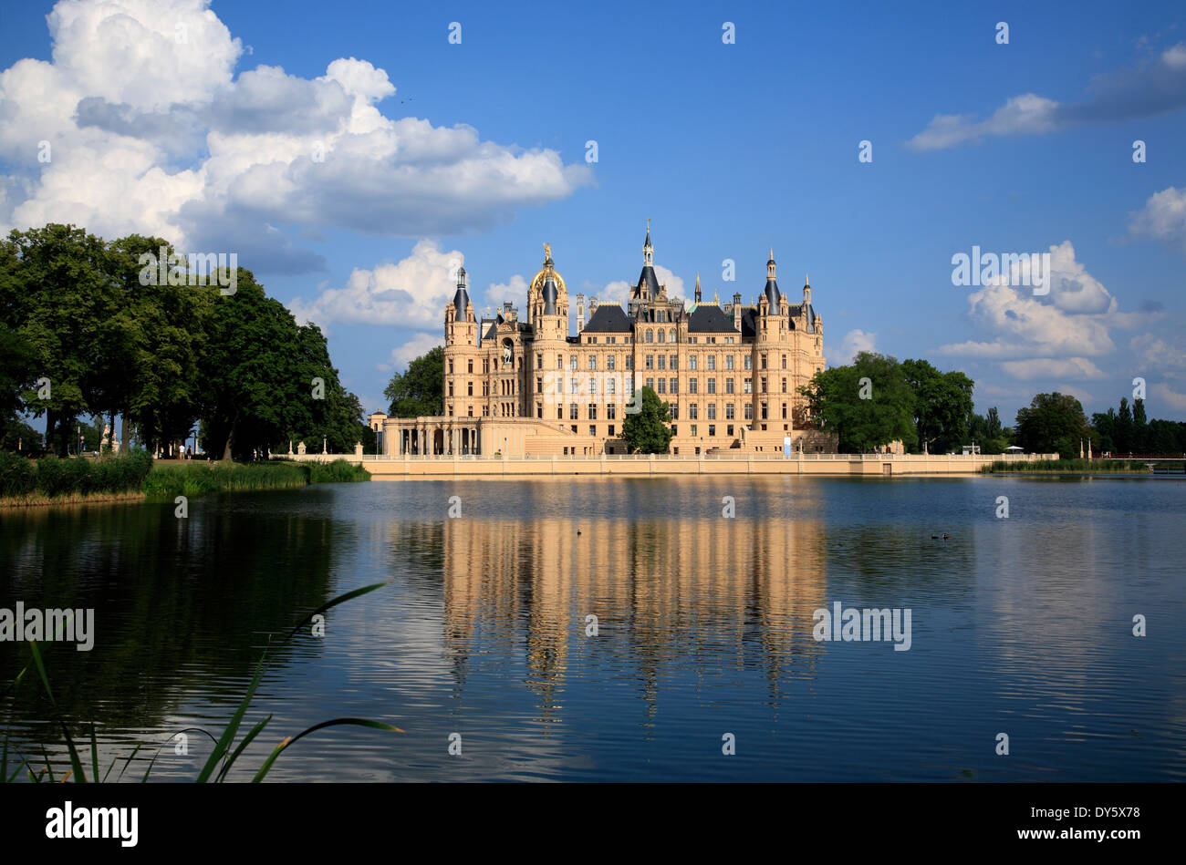 Schwerin, lac Schweriner Voir et château, Mecklembourg Poméranie occidentale, l'Allemagne, de l'Europe Banque D'Images