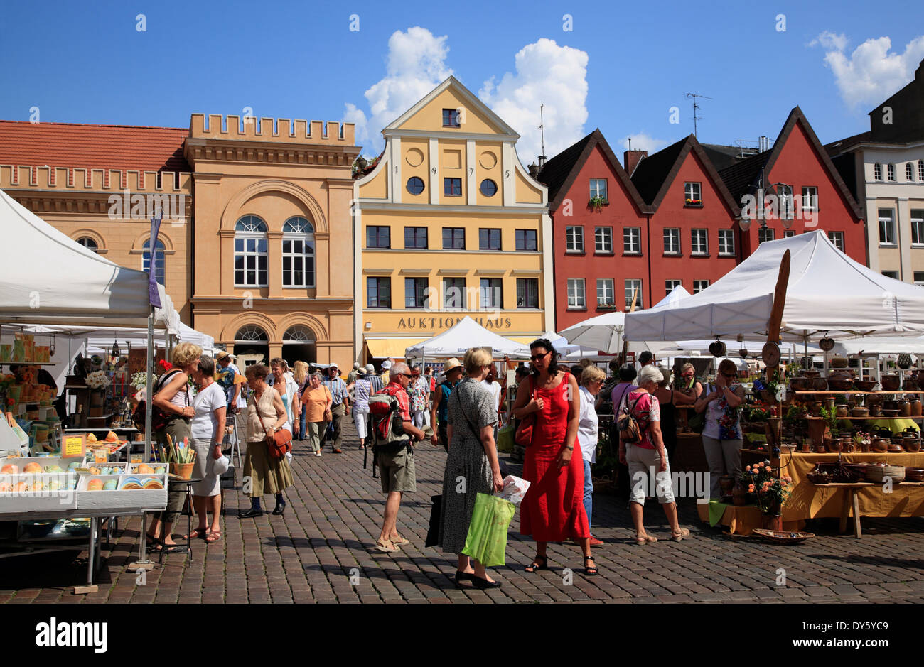 Schwerin, marché à la place de l'hôtel de ville, le Mecklembourg Poméranie occidentale, l'Allemagne, de l'Europe Banque D'Images