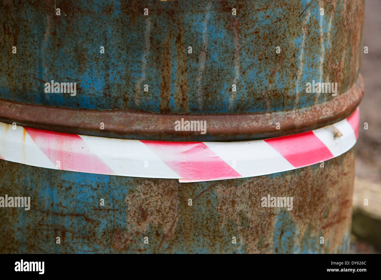 Ruban de danger rouge et blanc Banque de photographies et d’images à ...