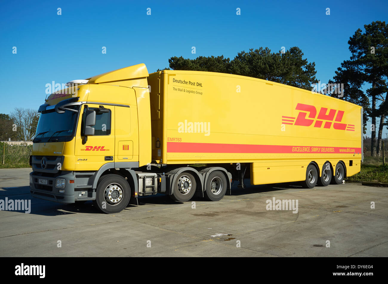 Deutsche Post DHL camion Banque D'Images