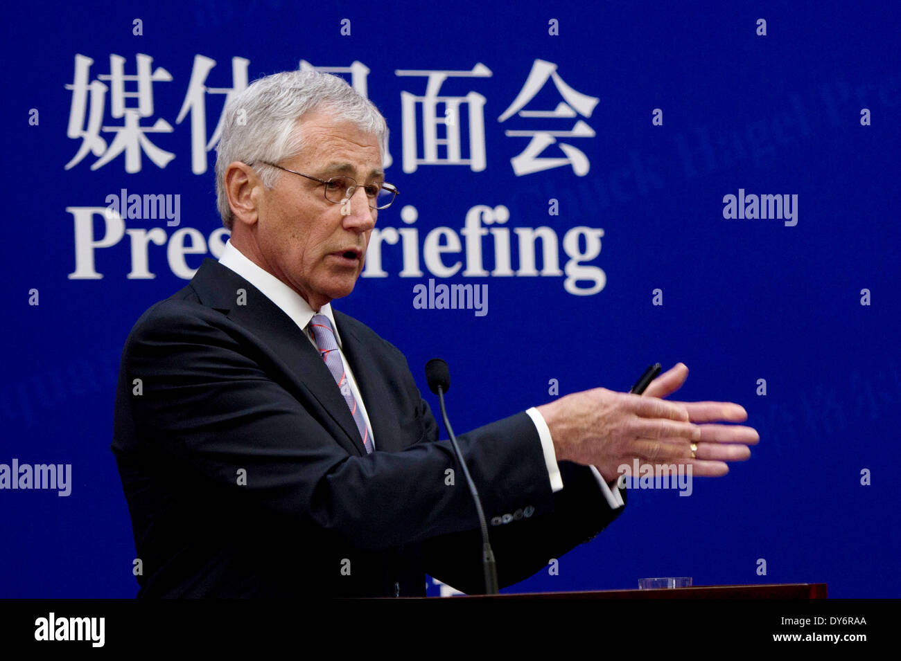 Le secrétaire américain à la défense Chuck Hagel est titulaire d'une conférence de presse conjointe avec le ministre chinois de la Défense Chang Wanquan 8 avril 2014 à Beijing, Chine. Banque D'Images