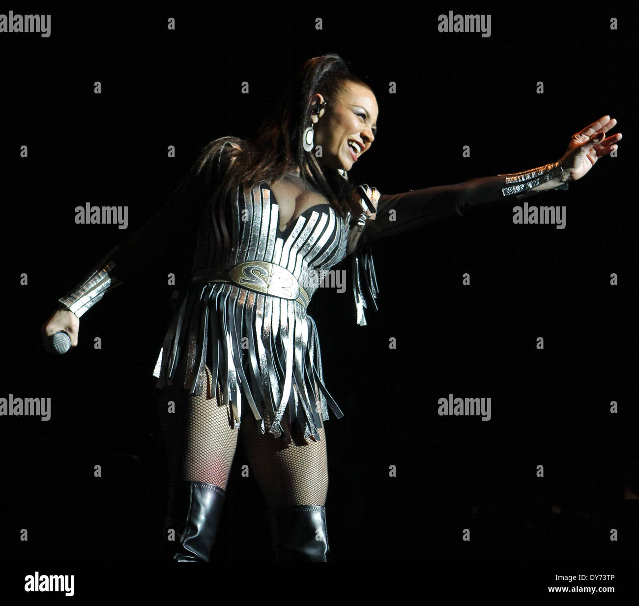 Hit Factory Vivre's 'Christmas Cracker" à l'O2 Arena de Londres - Performances comprend : Anita Doth,2 Unlimited Où : London United Kingdom Quand : 21 déc 2012 Banque D'Images