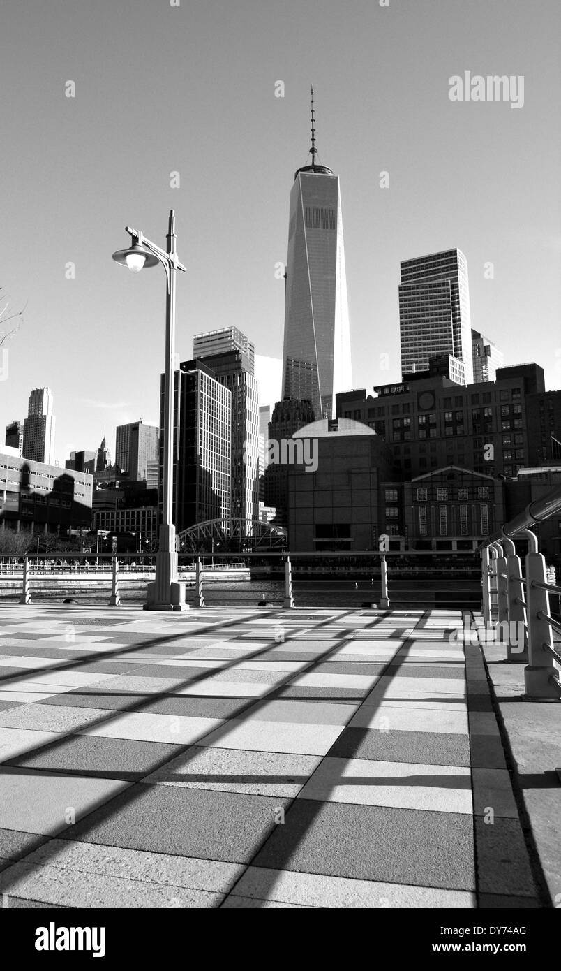 Chemin le long de la rivière Hudson dans le Lower Manhattan. Banque D'Images