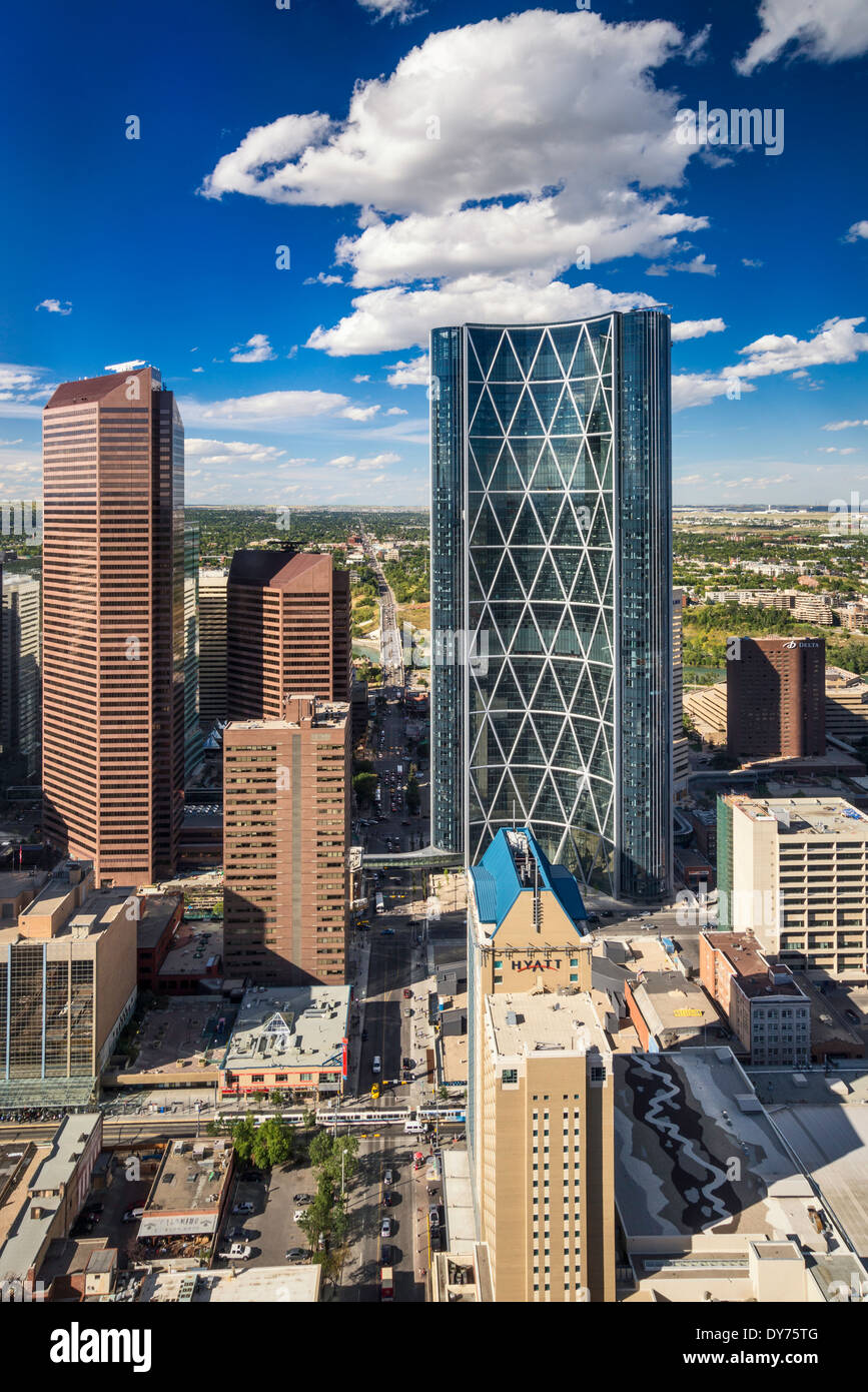 Le centre-ville de Calgary, l'Arc, plus haut bâtiment de la ville à droite, vue depuis la fenêtre de la tour de Calgary, Calgary, Alberta, Canada Banque D'Images