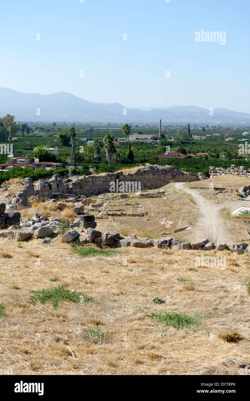 Vue générale de la partie inférieure de la forteresse de l'acropole de Tirynthe Péloponnèse Grèce port Mycènes Tirynthe est peut-être Banque D'Images