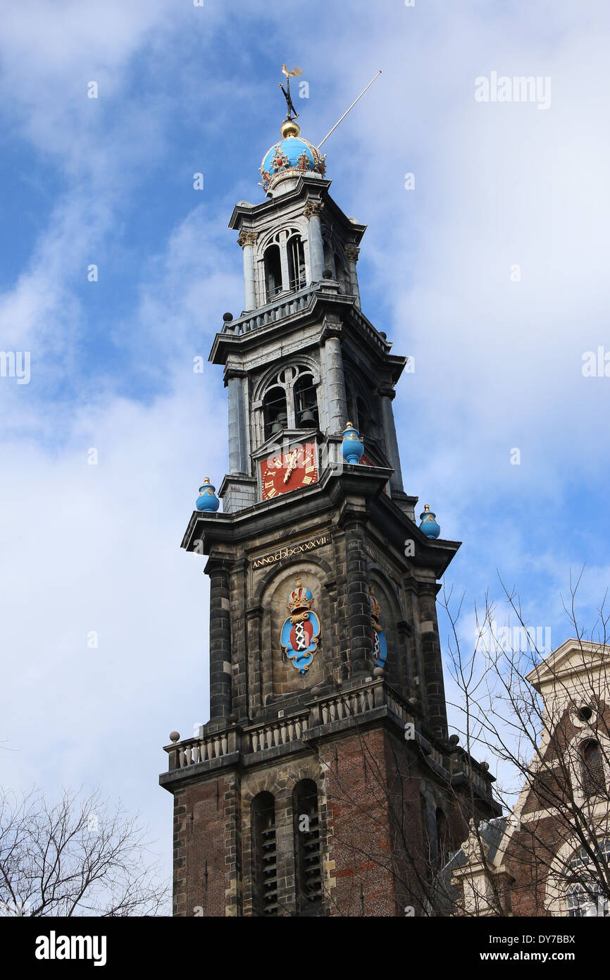 Haut de la Westerkerk clocher (Westertoren) au quartier du Jordaan, Westermarkt à Amsterdam Banque D'Images Haut de la Westerkerk clocher (Westertoren) au quartier du Jordaan, Westermarkt à Amsterdam Banque D'Images