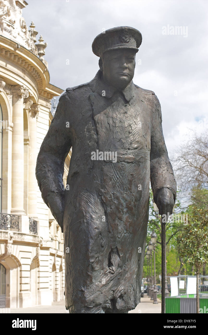 Winston Churchill statue à Paris Banque D'Images