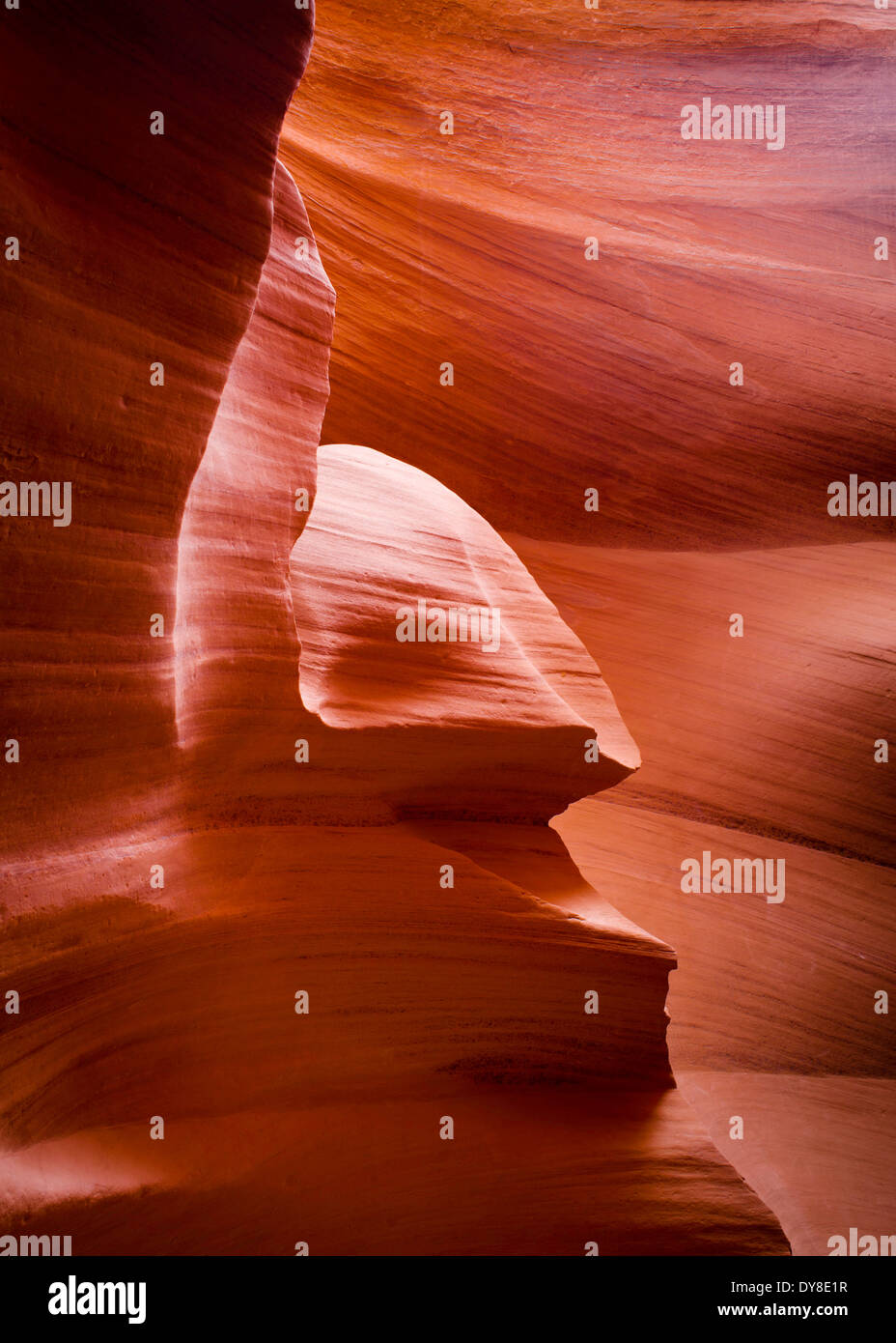 Voir d'Antelope Canyon, un célèbre canyon fente sur la Réserve Navajo, près de Page, AZ Banque D'Images