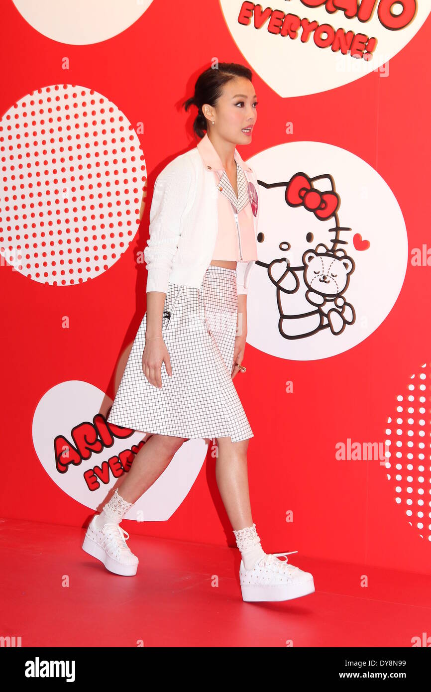 Hong Kong, Chine. Apr 7, 2014. Singer Joey Yung participe à l'activité dans Hong Kong, Chine le lundi 7 avril 2014. © TopPhoto/Alamy Live News Banque D'Images