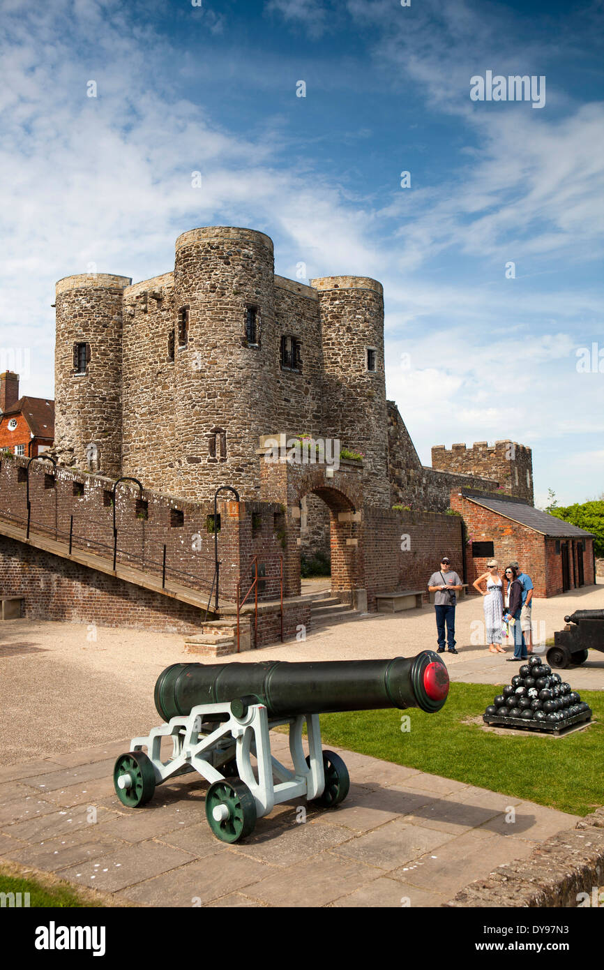 Royaume-uni, Angleterre, East Sussex, seigle, Cannon en dehors de Ypres Tower, maintenant le musée de la ville Banque D'Images
