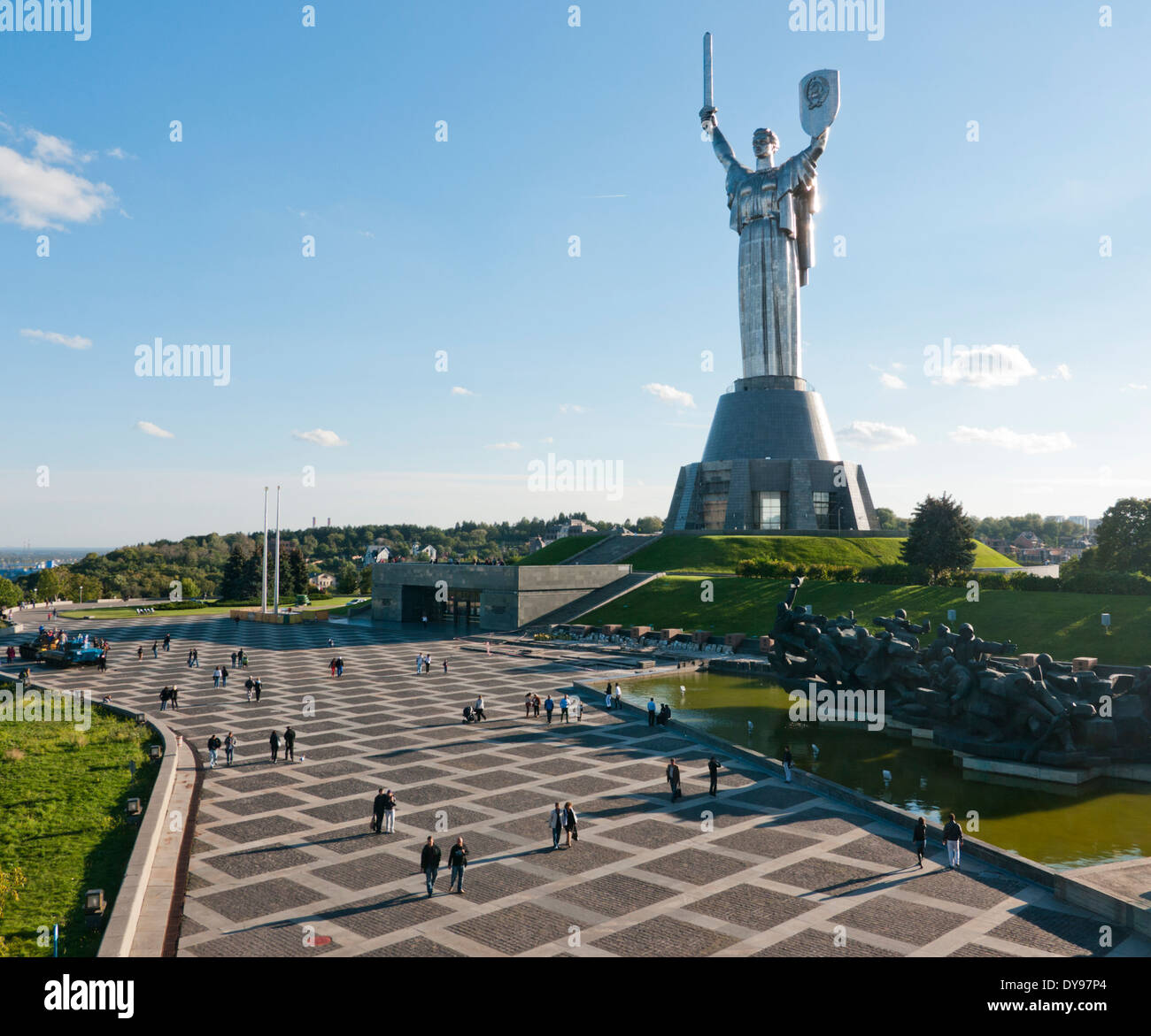 Statue de la mère patrie (Rodina Mat) et le Musée National de la guerre Kiev Ukraine Photo Stock