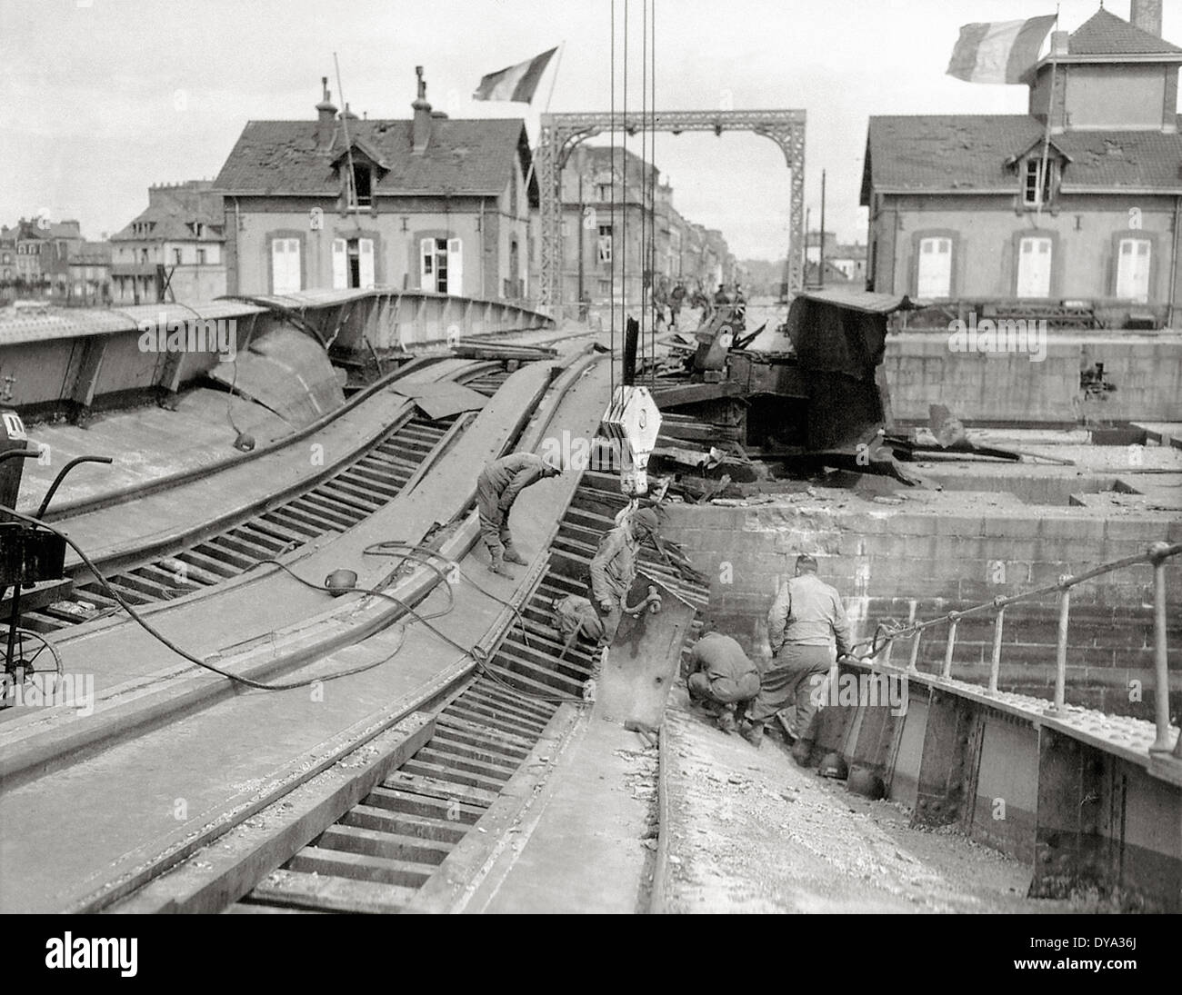 Historique de la Deuxième Guerre mondiale Seconde Guerre mondiale Guerre mondiale Seconde Guerre mondiale l'opération Overlord Overlord invasion des pionniers américains, réparation des dommages-intérêts du pont Banque D'Images