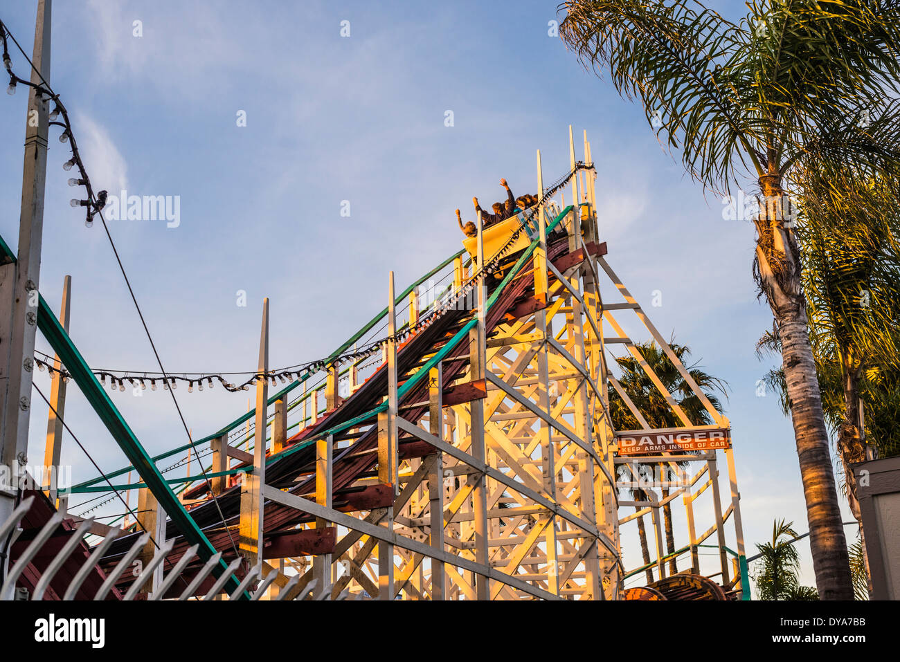 Les montagnes russes Giant Dipper. Belmont Park. San Diego, Californie, États-Unis. Banque D'Images