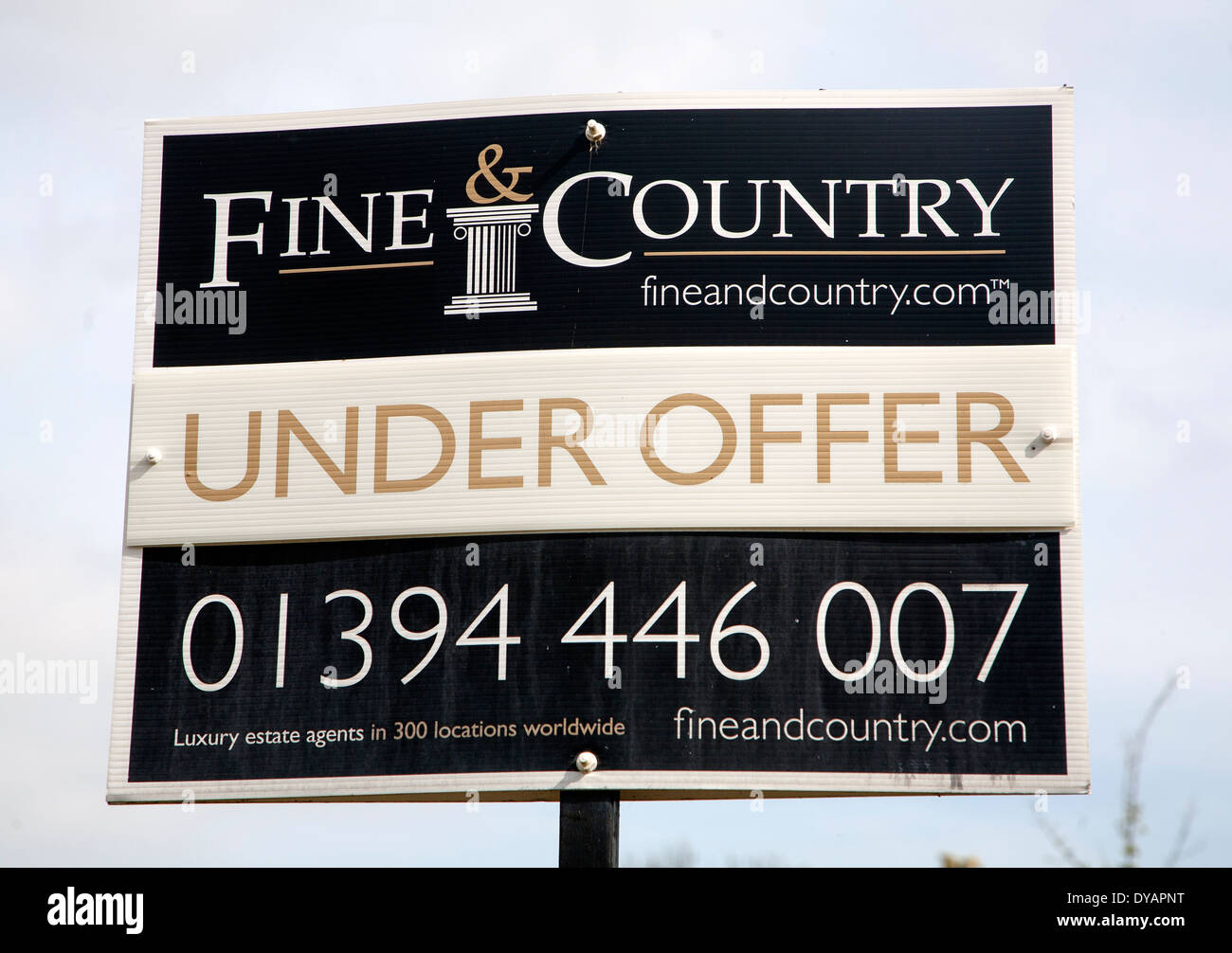 Amende et le pays d'en vertu de l'offre inscription close-up, Suffolk, Angleterre Banque D'Images