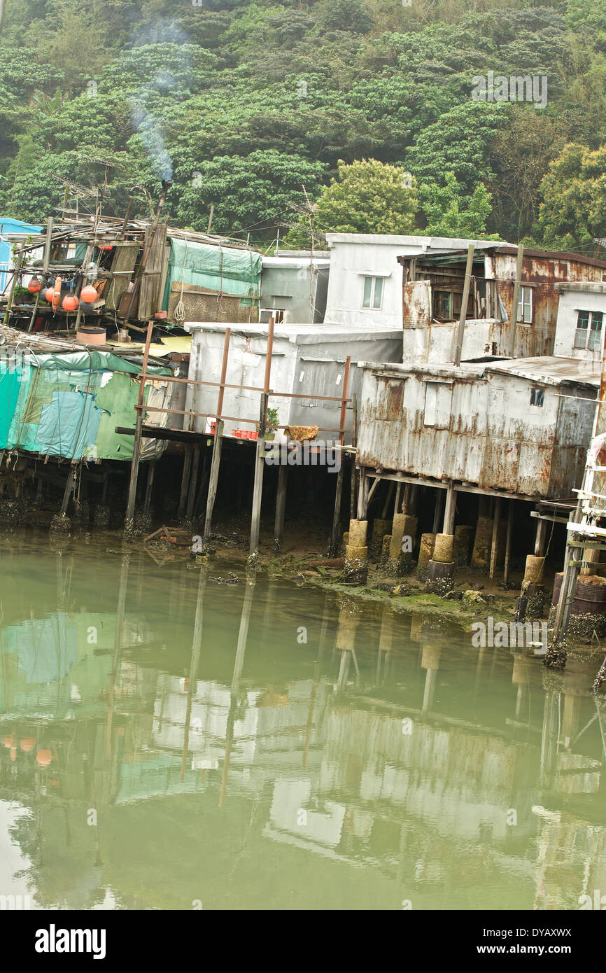 Maisons sur pilotis dans 'Tai O' Chinois traditionnel village de pêcheurs, l'île de Lantau, à Hong Kong. Banque D'Images