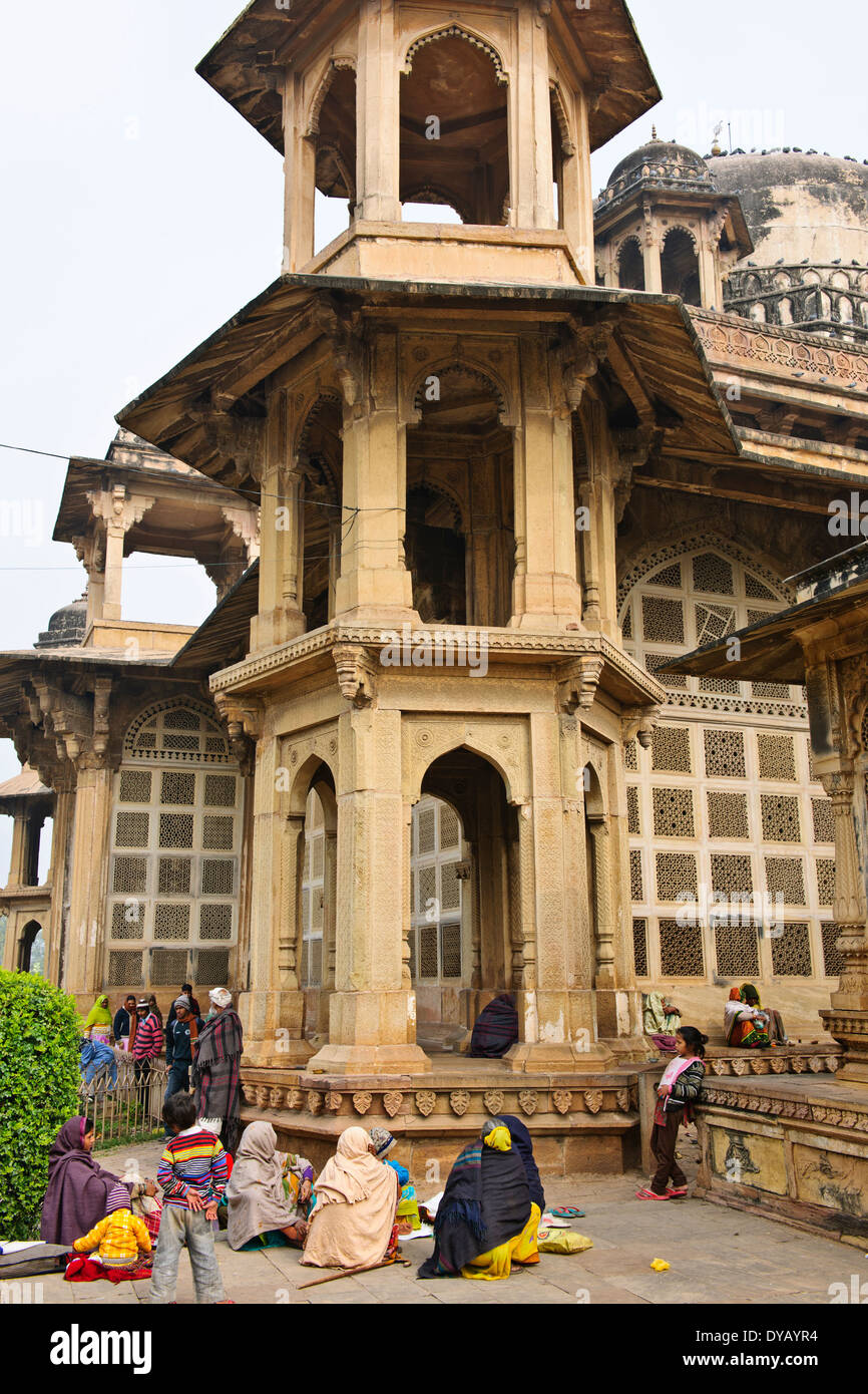 Tombeau de Ghaus Mohammed,écrans Jali complexe en pierre,et,Treillis Tansen célèbre chanteuse,,Gwalior Madhya Pradesh, Inde centrale Banque D'Images