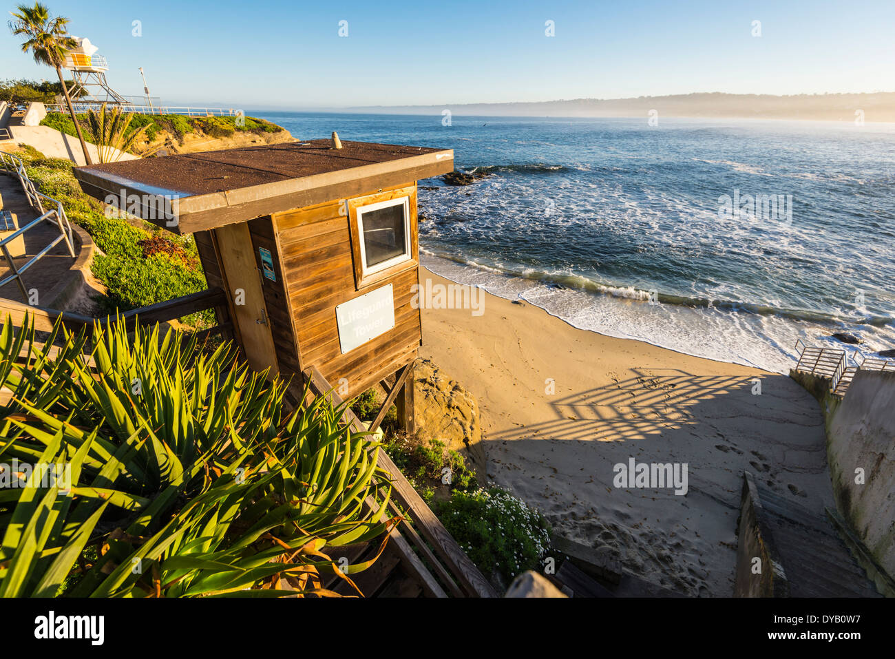 La Jolla Cove et lifeguard tower. La Jolla, Californie, États-Unis. Banque D'Images
