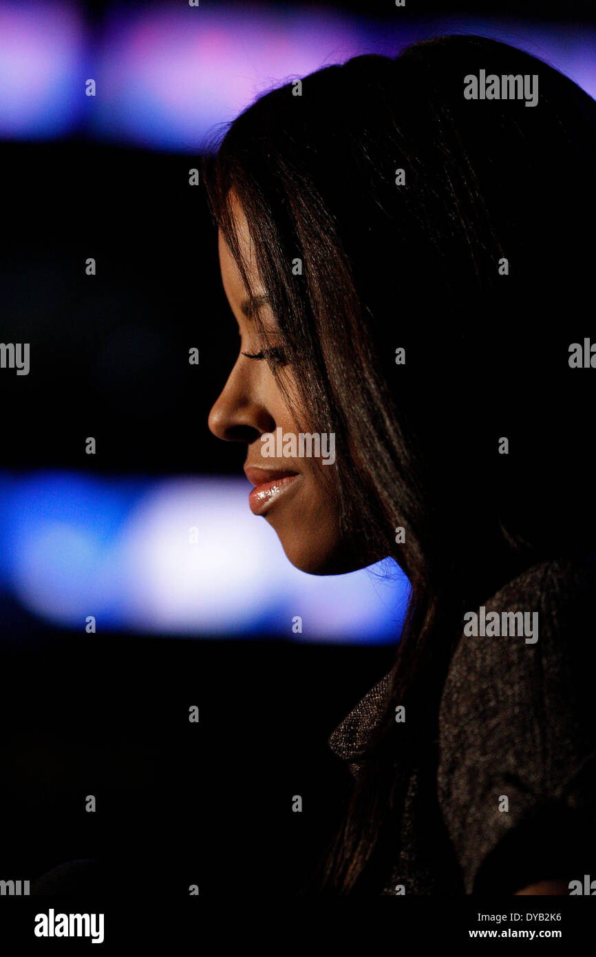 29 mars 2014 : Fox Sports reporter Melissa Knowles au cours de la NBA match entre les Detroit pistons et les Philadelphia 76ers au Wells Fargo Center de Philadelphie, Pennsylvanie. Les 76ers a gagné 123-98. Christopher Szagola/Cal Sport Media Banque D'Images