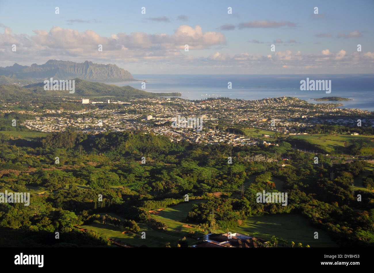 Vue panoramique de Kaneohe du Pali, Oahu, Hawaii, USA Banque D'Images