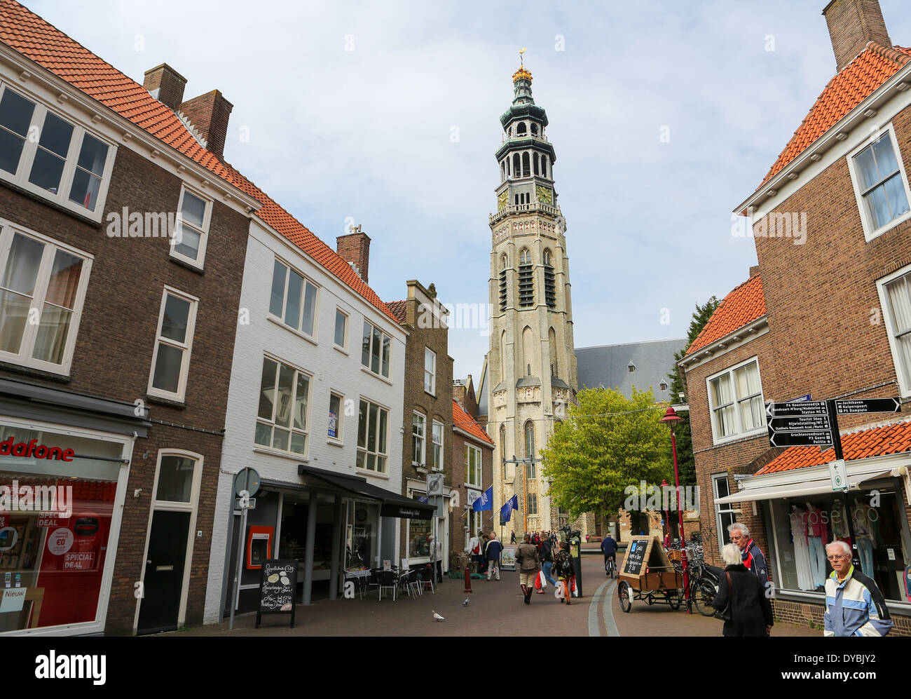 Centre et Lange Jan tower à Middelburg, capitale de la province de Zélande,  aux Pays-Bas Photo Stock - Alamy