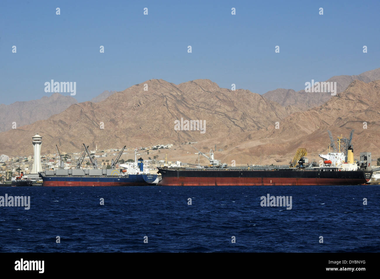 Les navires, golfe d'Aqaba, Mer Rouge, Jordanie Banque D'Images