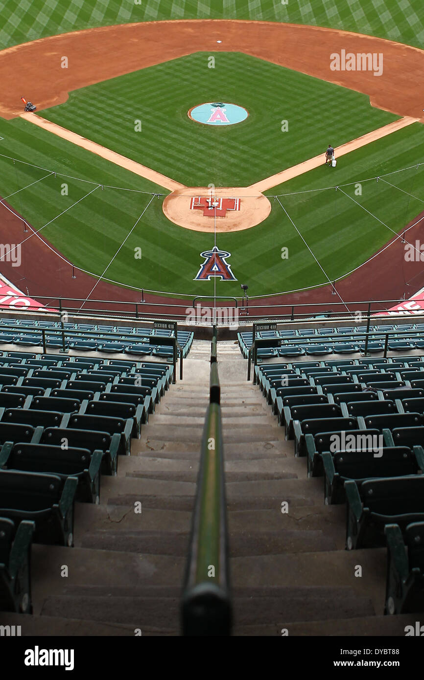 Anaheim, Californie, USA. 13 avr, 2014. 13 avril 2014, Anaheim, Californie : vue sur stade Angel avant le match de la Ligue Majeure de Baseball entre les Mets de New York et le Los Angeles Angels au Angel Stadium le 13 avril 2014 à Anaheim, en Californie. Rob Carmell/CSM/Alamy Live News Banque D'Images