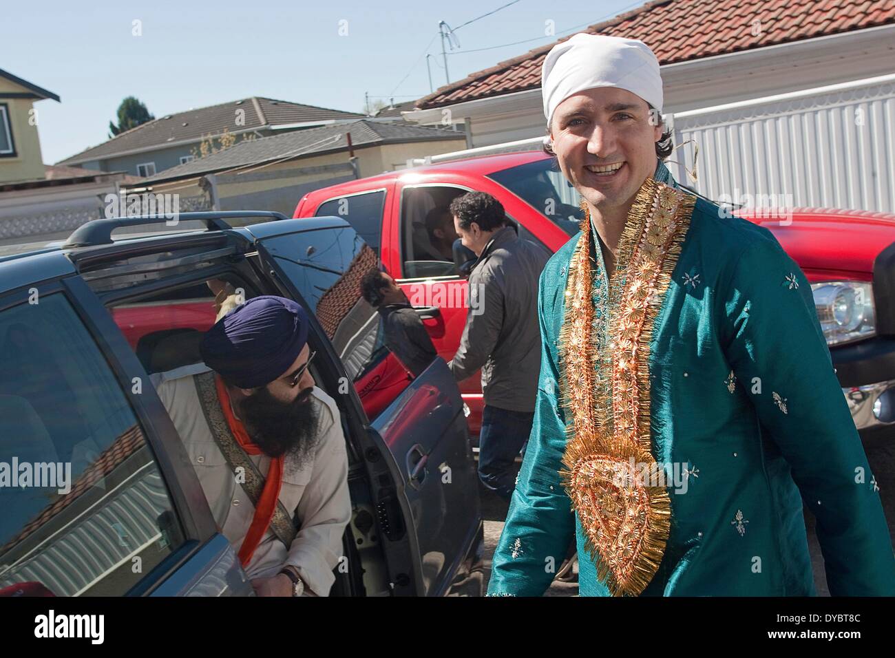 Vancouver, Colombie-Britannique, Canada. Apr 12, 2014. Chef de l'opposition libérale fédérale Justin Trudeau assiste aux célébrations du Vaisakhi à Vancouver, Colombie-Britannique le 12 avril 2014. Près de cent mille personnes ont assisté à ce festival annuel de récolte Punjabi qui commémore la fondation de la khalsa en 1699 par Guru Gobind Singh, est l'un des plus importants en Amérique du Nord. © Heinz/ZUMAPRESS.com/Alamy Ruckemann Live News Banque D'Images