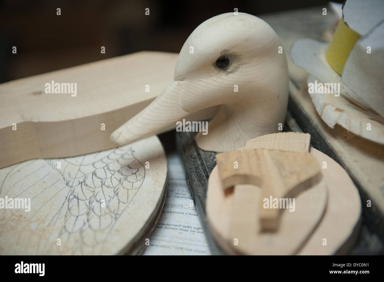Atelier de menuiserie en bois et de leurre d'oiseaux Banque D'Images