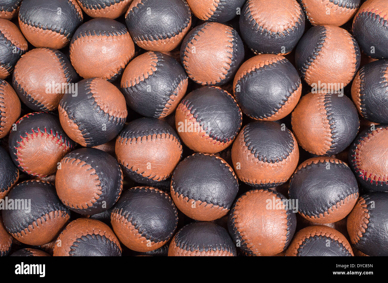 Boules de cuir fait main traditionnel tel qu'utilisé dans les jeux de pelote basque et jai alai Banque D'Images