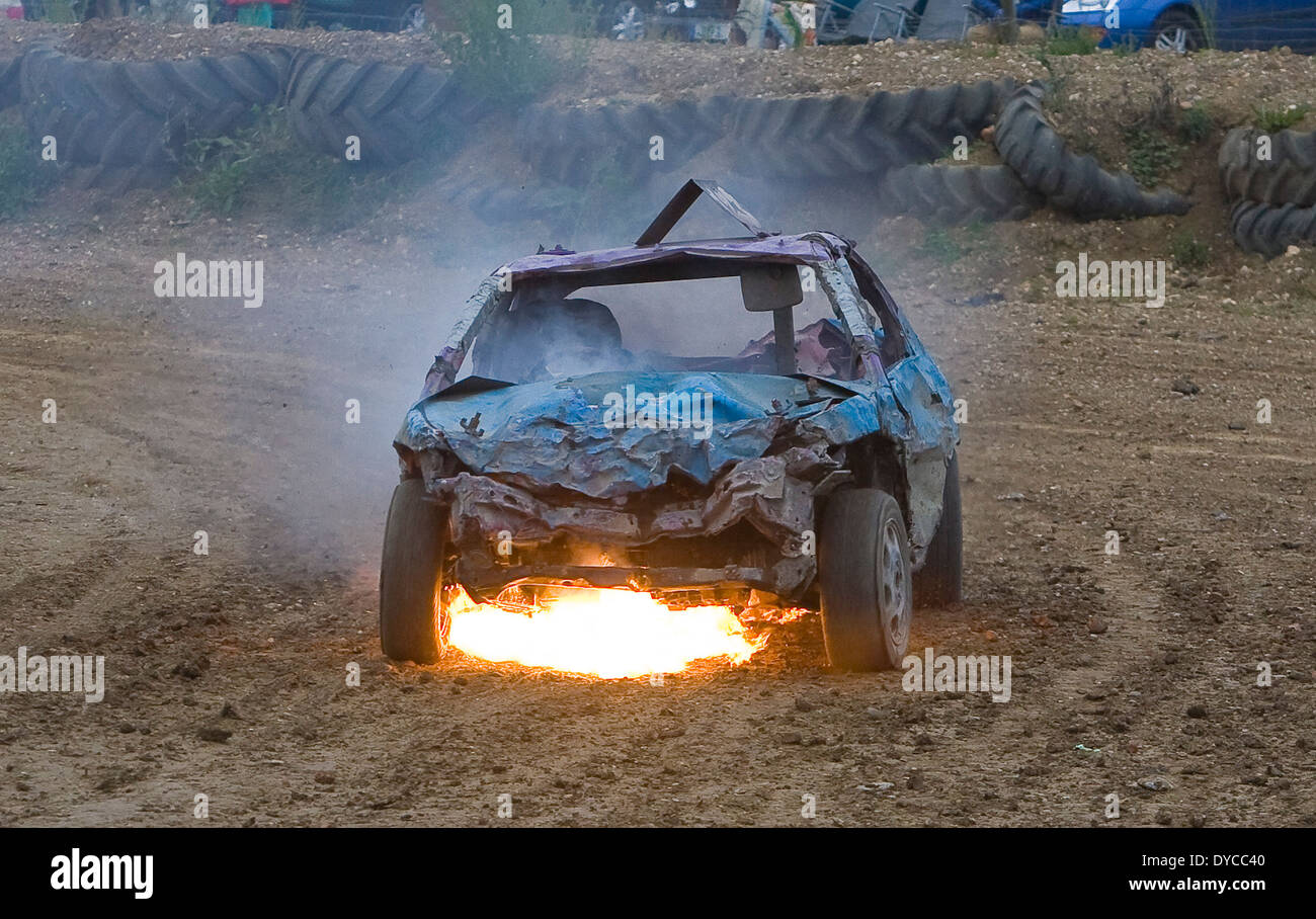 Banger Racing de carambolage à Stansted Raceway à Henham près de Thaxted Essex Banque D'Images