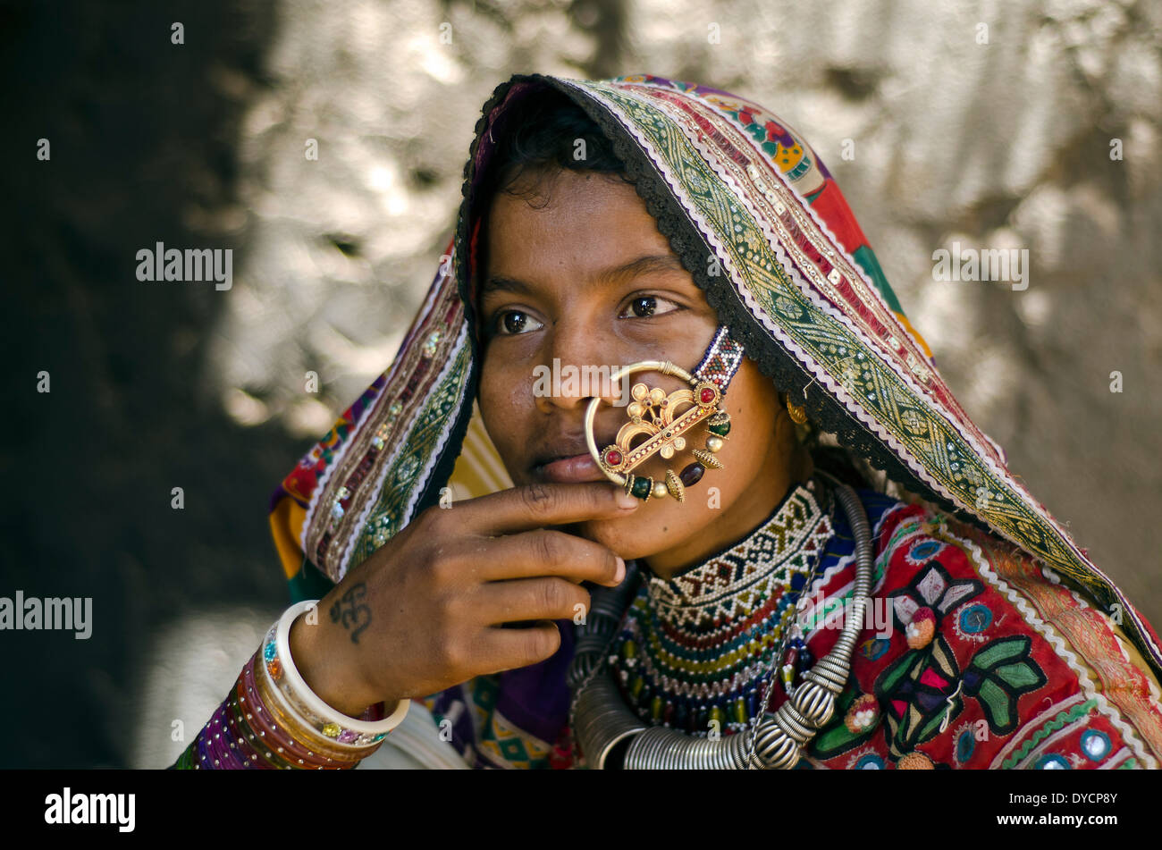 Femme Harijan ,Jnan ,Kutch,Inde Banque D'Images