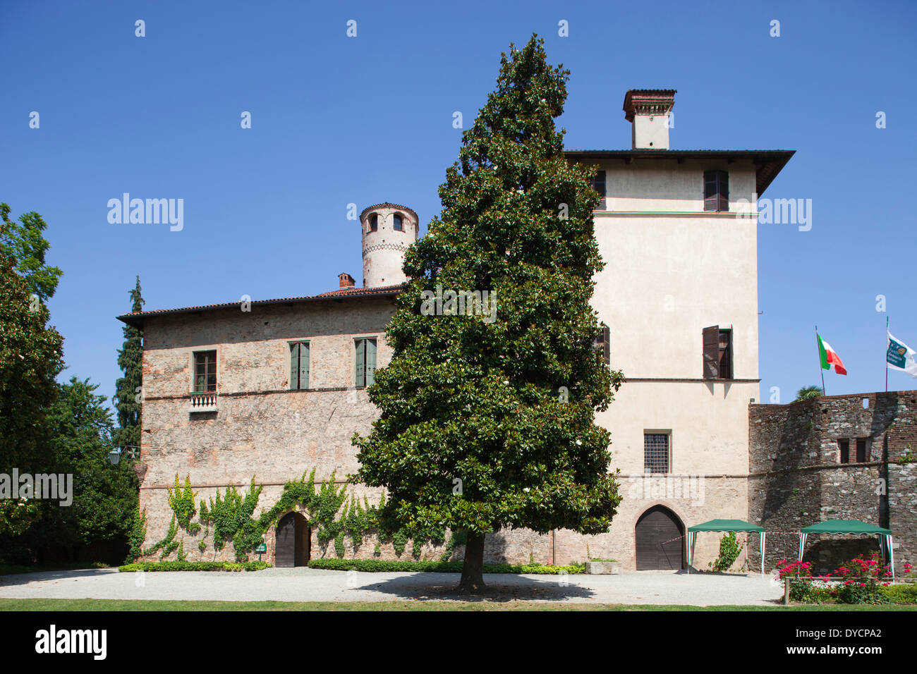 Château de la manta, Cuneo, Langhe, Piémont, Italie, Europe Banque D'Images
