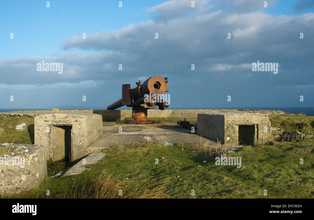 6' une guerre mondiale 1, canon d'artillerie navale gardant l'approche du Nord à Bressay sound, Lerwick, Shetland Banque D'Images