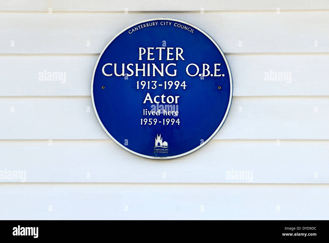 Whitstable, Kent, Angleterre, Royaume-Uni. Plaque bleue sur l'ancienne demeure de Peter Cushing (1913-1994, acteur) Seaway Cottage Banque D'Images